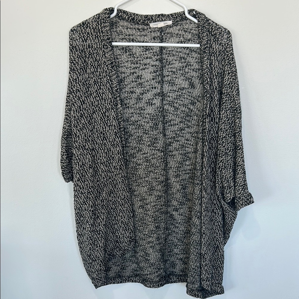 Women's Black and Gray Sweater